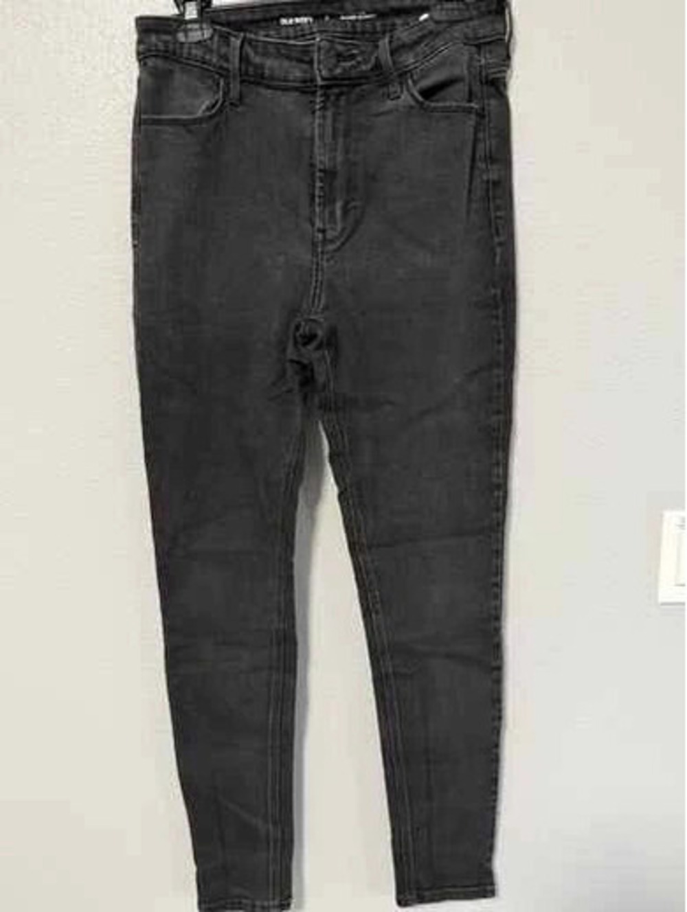 #6113  Old Navy High-Rise Super Skinny Black Jeans Size 8
